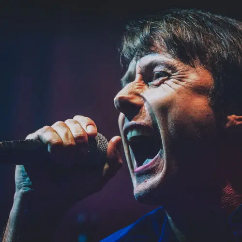 Blanc Creative Commercial Photography Norwich Bland Creative Music Photography at London Roundhouse photographing Suede in concert with Brett Anderson