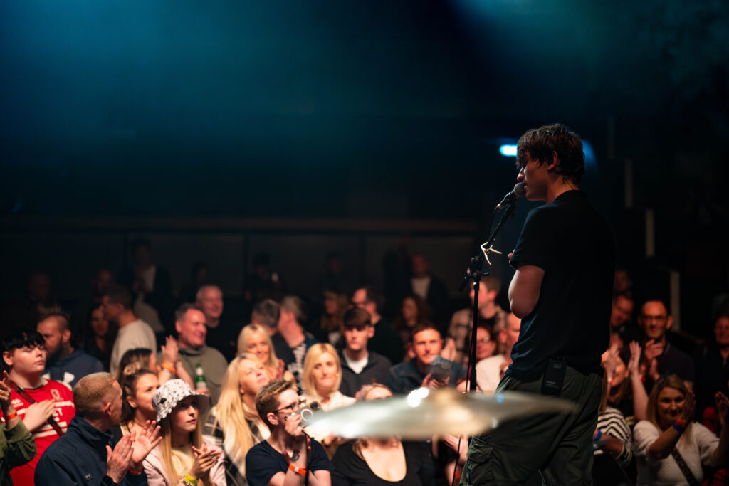 Andrew Cushin performs at Gathering Sounds Festival 2023. Photography by Blanc Creative