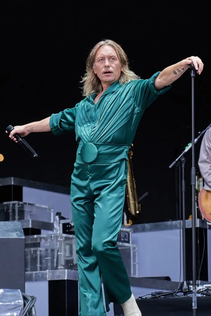 Mark Owen Photography as he performs a fantastic set on the Sandringham Royal Estate supporting the Robbie Williams 2023 Tour.