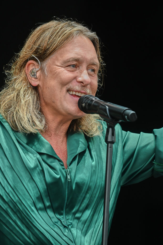 Mark Owen Photography as he performs a fantastic set on the Sandringham Royal Estate supporting the Robbie Williams 2023 Tour.