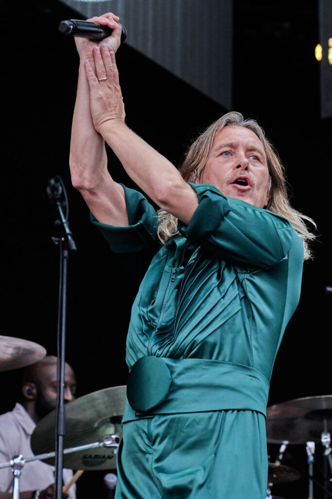 Mark Owen Photography as he performs a fantastic set on the Sandringham Royal Estate supporting the Robbie Williams 2023 Tour.