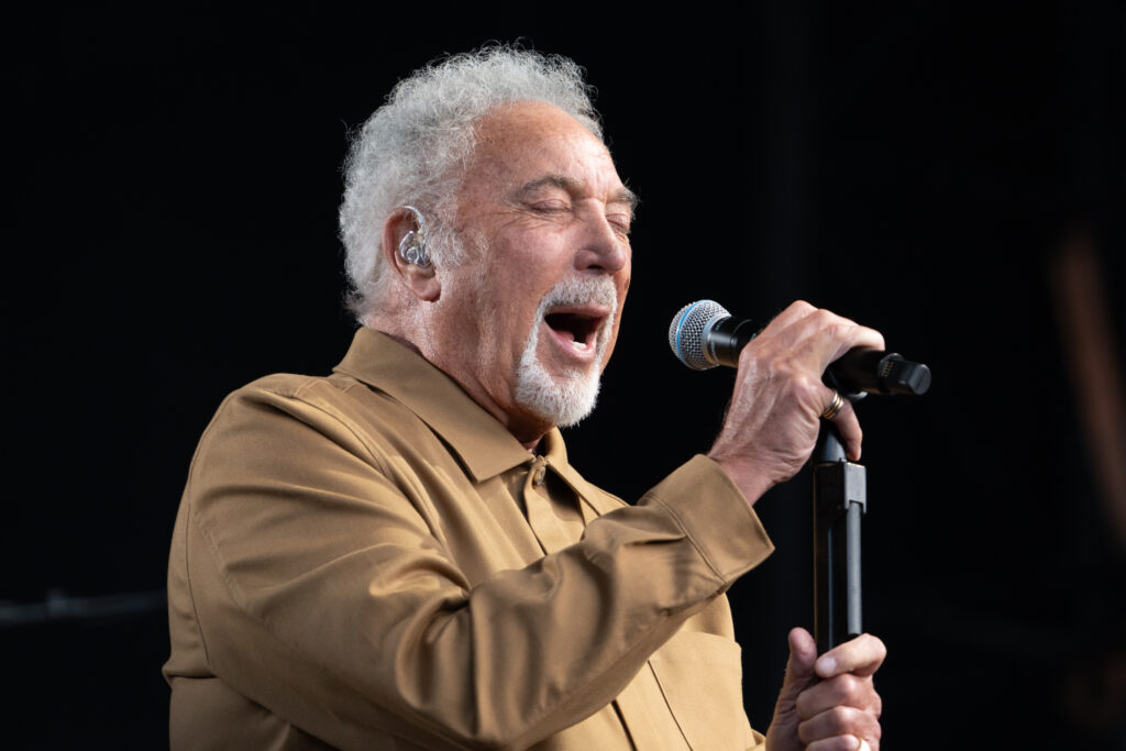 Norwich Concert Photography by Lee Blanchflower of Blanc Creative. Tom Jones Concert Photos 2024. Ages and Stages Tour