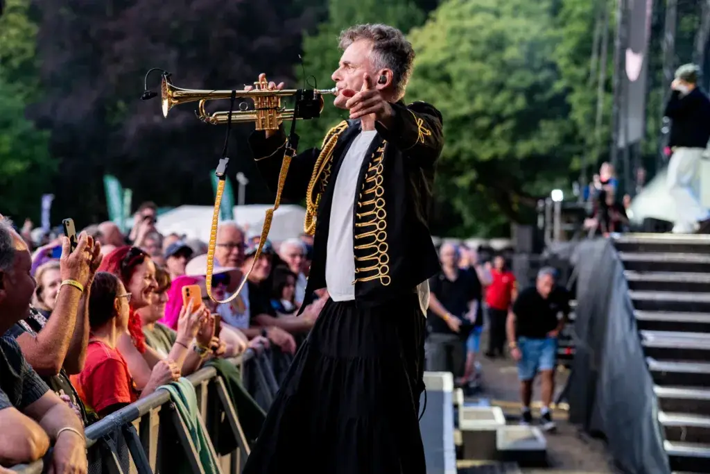 James. Concert Photography by Lee Blanchflower, More than Just Music.