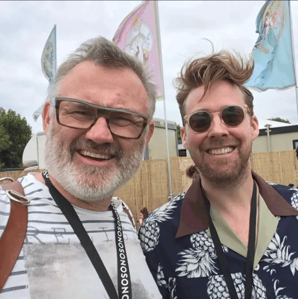 Lee Blanchflower, professional music photographer, with Ricky Wilson and The Kaiser Chiefs at Isle of Wight Festival in 2017