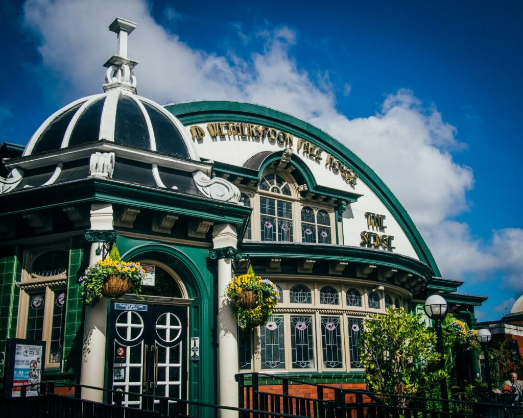 Meta Glasses UK Law - Wetherspoons Ban Meta Glasses and AI Smart Glasses in all 800 pubs across the UK.